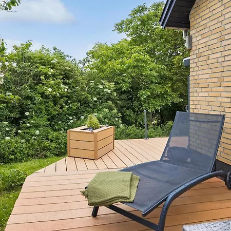 2 Bedroom Amazing In Rudkøbing